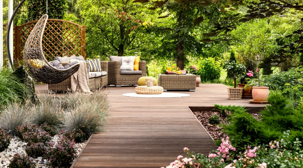 Summer Yard Maintenance Tips